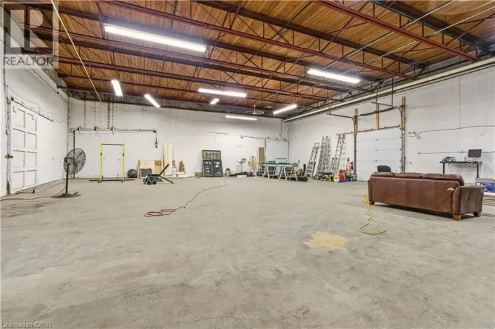 111 SHERWOOD Drive Unit# 24, Brantford