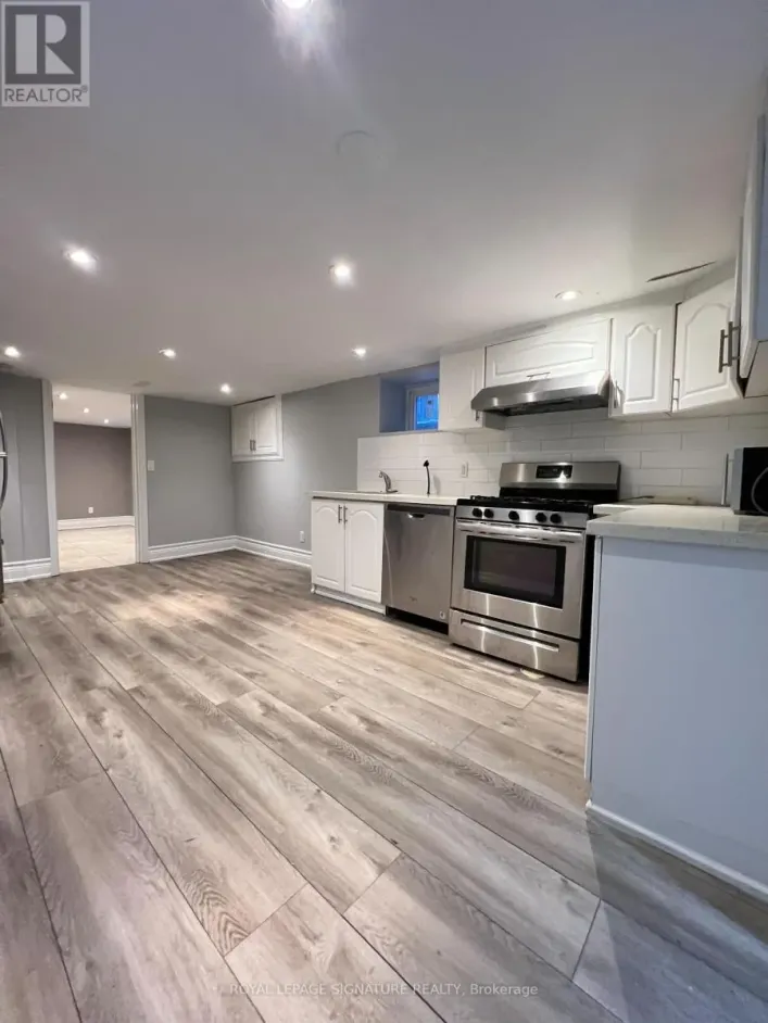 111 SUNNYSIDE AVENUE, Toronto