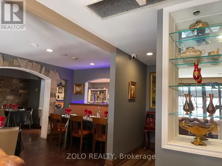 111 TRAFALGAR ROAD, Oakville