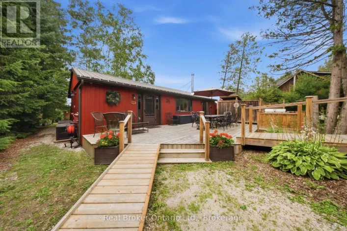 111 WILSON DRIVE, Georgian Bluffs