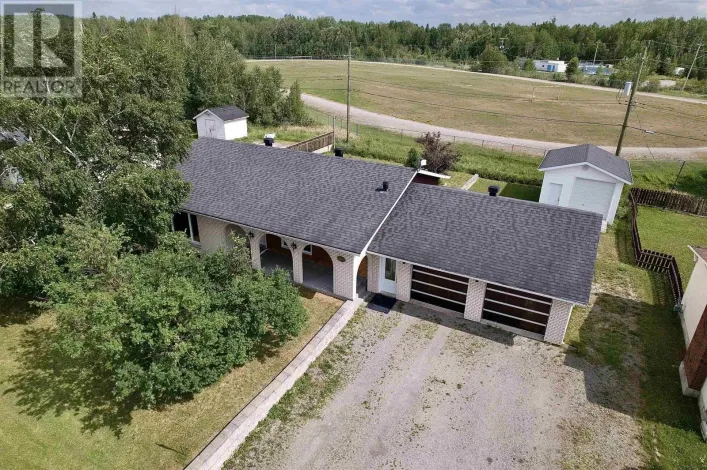 111 Woodcrest DR, Longlac