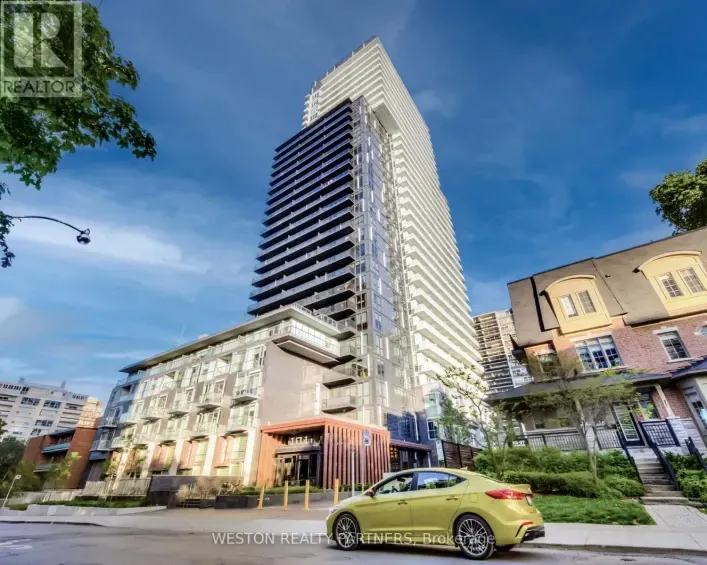 Apartment for sale: 1110 - 101 ERSKINE AVENUE, Toronto
