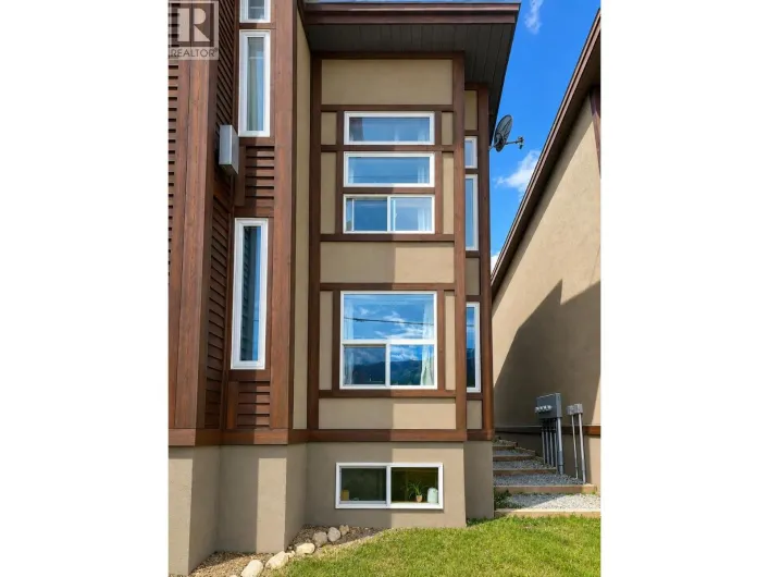 1110 11th Avenue S Unit# 3, Golden