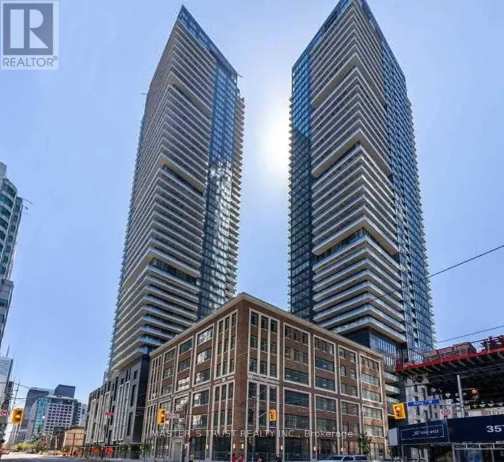 1110 - 125 BLUE JAYS WAY, Toronto
