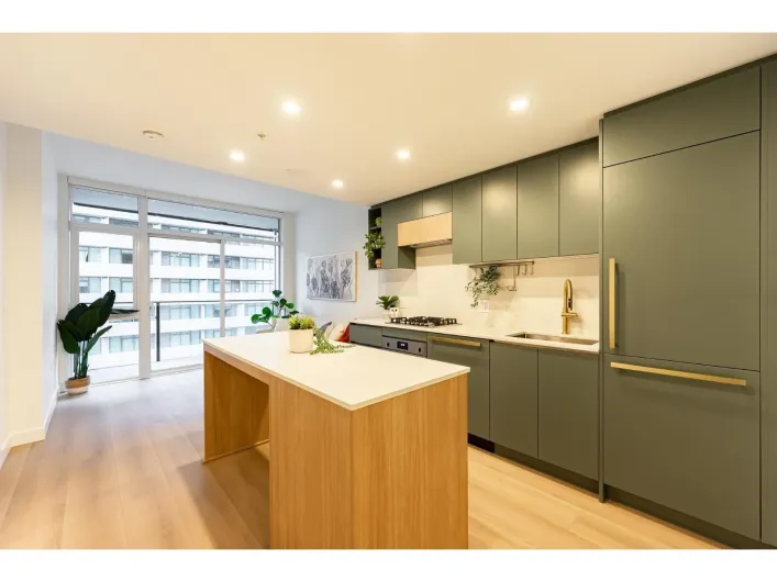 1110 13573 98A AVENUE, Surrey