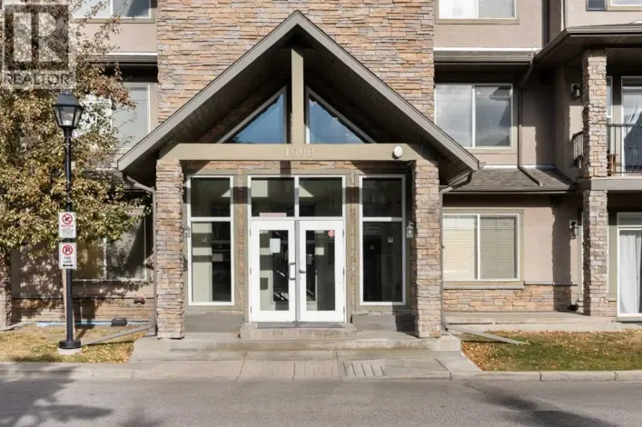 1111, 211 Aspen Stone Boulevard SW, Calgary
