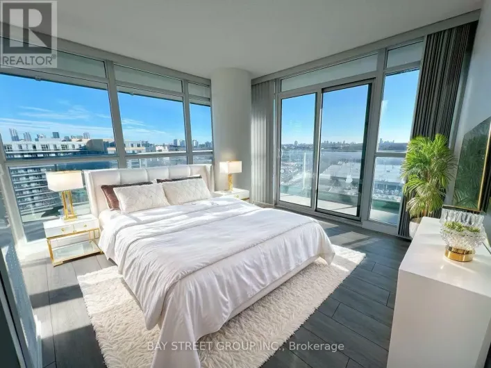 1111 - 33 SINGER COURT, Toronto