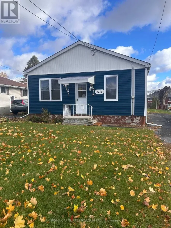 1111 BEDFORD STREET, Cornwall