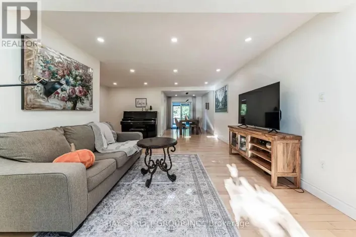 1111 KENT AVENUE, Oakville