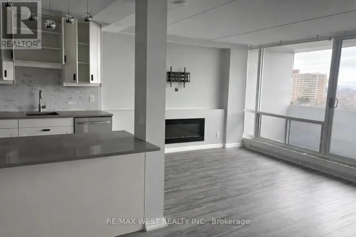 1112 - 2 GLAMORGAN AVENUE, Toronto