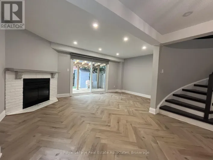 1112 GABLE DRIVE, Oakville