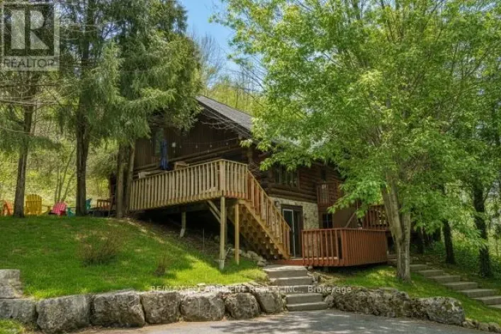 1112 SAFARI ROAD, Hamilton