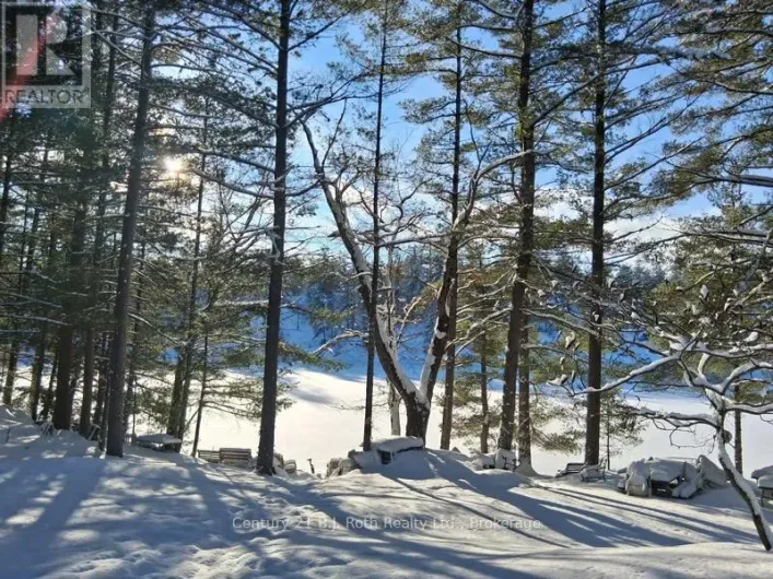 1112 SAM COOK ROAD, Gravenhurst