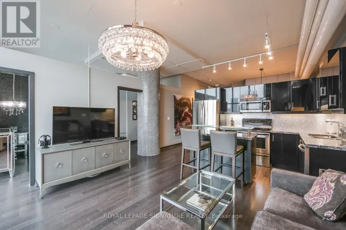 1113 - 2 FIELDWAY ROAD, Toronto