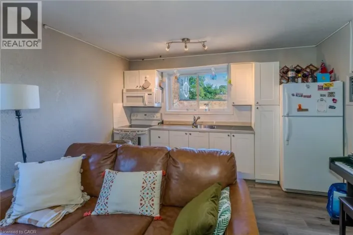 1113 MAIN Street E Unit# 3, Hamilton