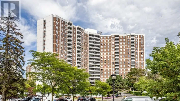 1116 - 20 EDGECLIFF GOLFWAY, Toronto
