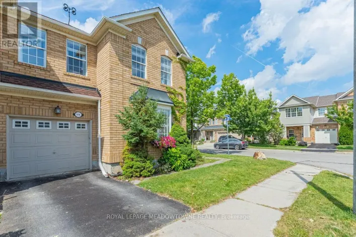 1116 BARCLAY CIRCLE, Milton
