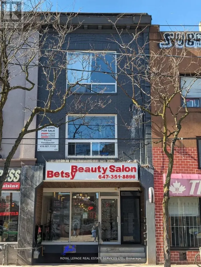 1116 COLLEGE STREET, Toronto