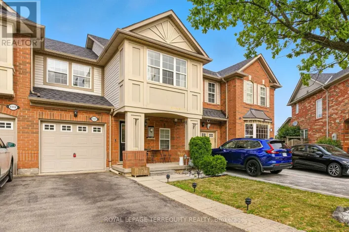 1117 RIDDELL CRESCENT, Milton