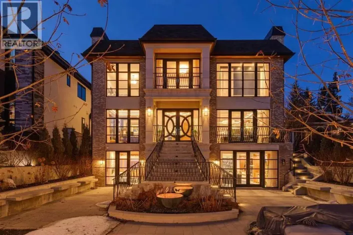 1118 Premier Way SW, Calgary