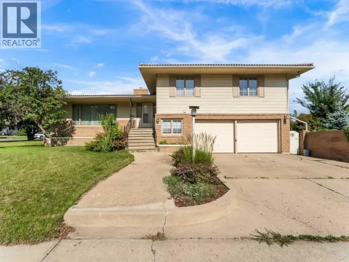 1119 Bullivant Crescent SW, Medicine Hat