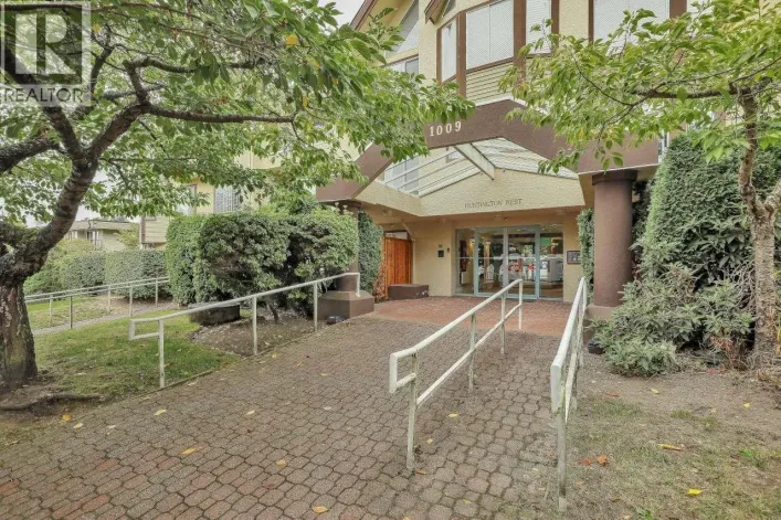 112 1009 HOWAY STREET, New Westminster