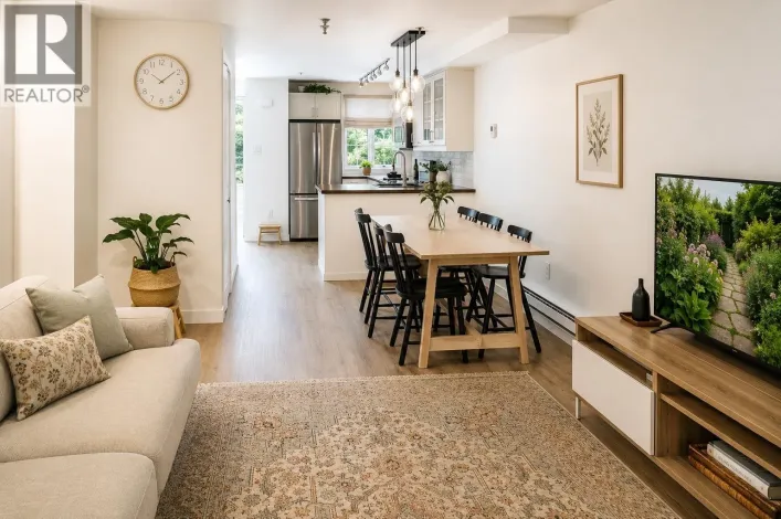 112 1363 CLYDE AVENUE, West Vancouver