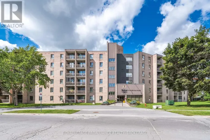 112 - 17 ELDON HALL PLACE, Kingston