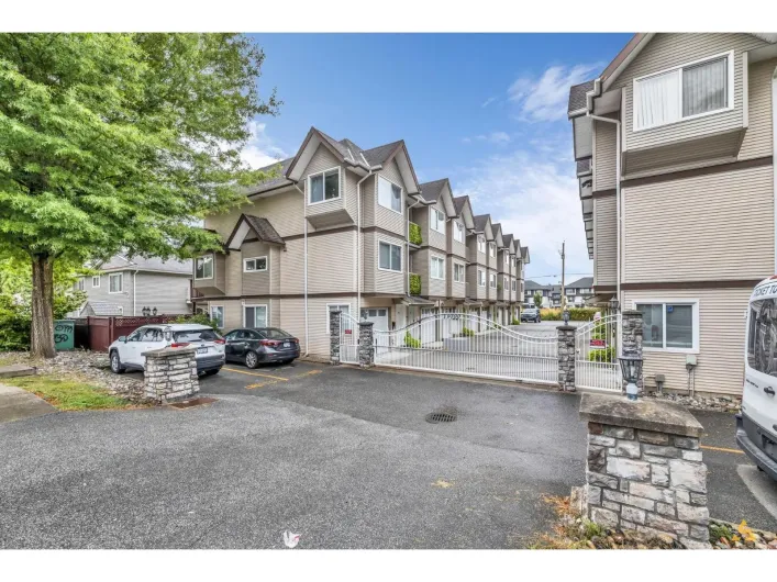 112 19700 56 AVENUE, Langley