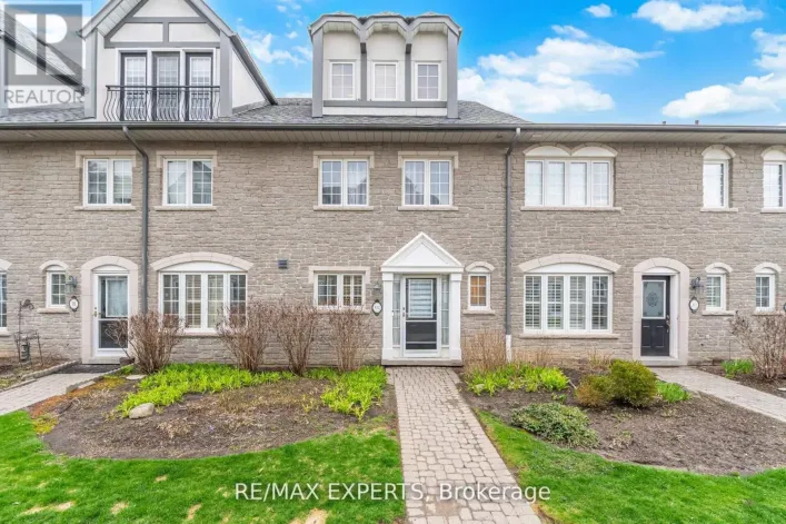112 - 1995 ROYAL ROAD, Pickering