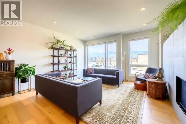 112 21 Street NW, Calgary