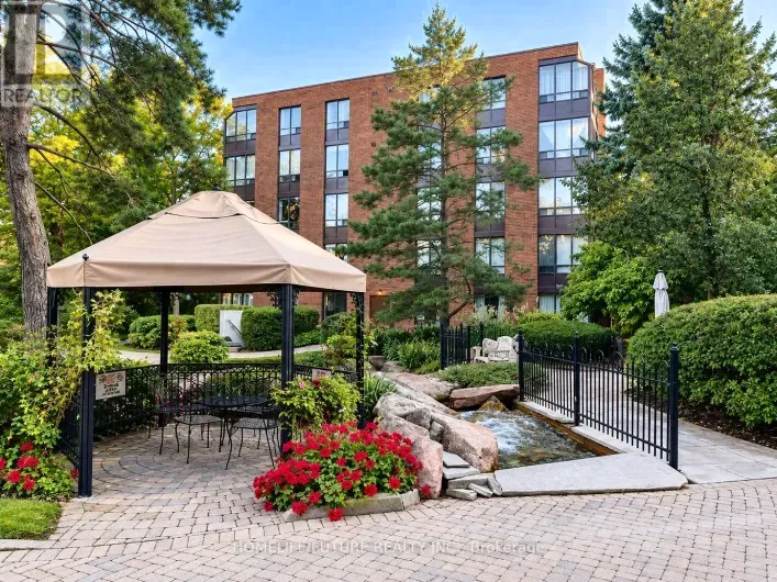 112 - 245 THE DONWAY W, Toronto