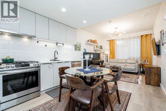 112 3038 ST. GEORGE STREET, Port Moody