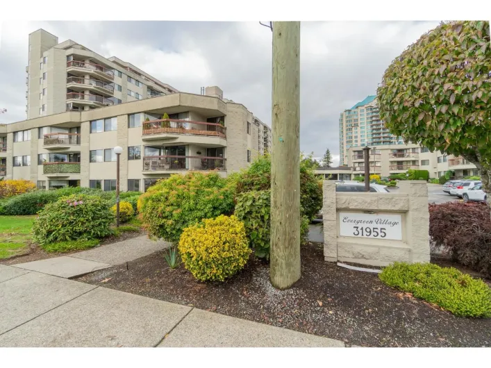 112 31955 OLD YALE ROAD, Abbotsford