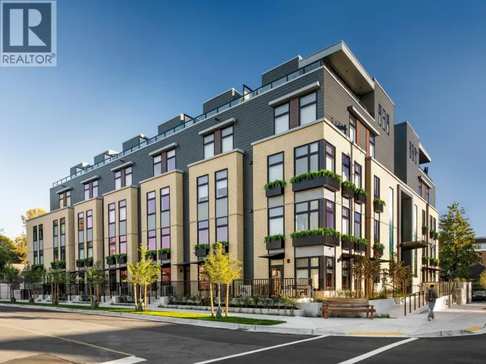 112 342 MOUNTAIN HIGHWAY, North Vancouver