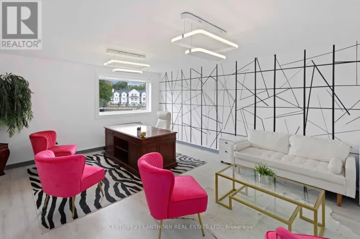 112 - 35 BRIDGE STREET, Prince Edward County