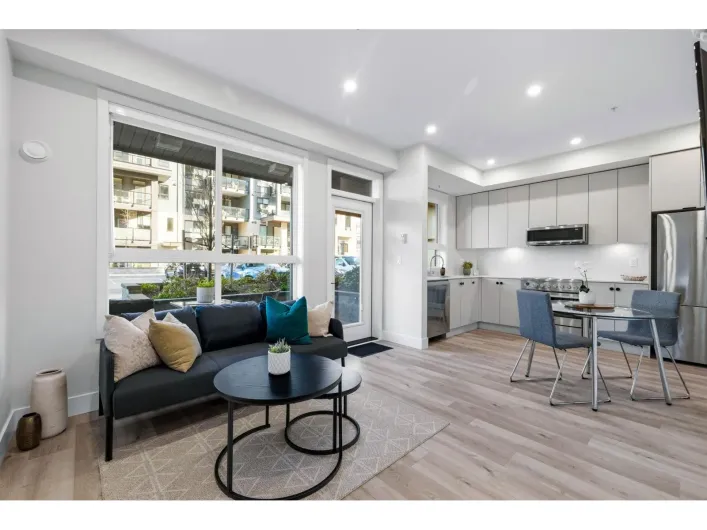 112 45505 CAMPUS DRIVE|Garrison Crossing, Chilliwack