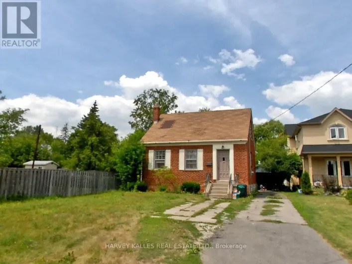 Duplex for sale: 112 ALLINGHAM GARDENS, Toronto