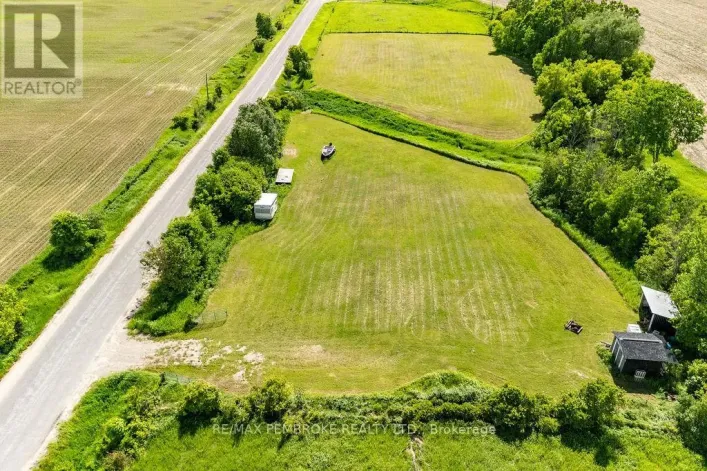 112 CORNERVIEW ROAD, Whitewater Region