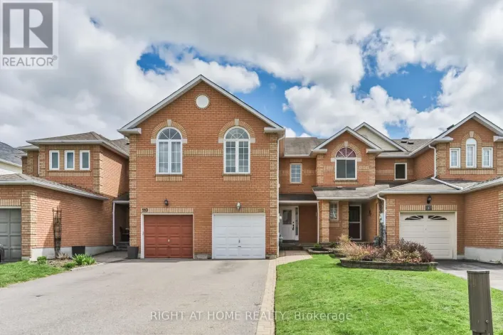 112 CREEKWOOD CRESCENT, Whitby