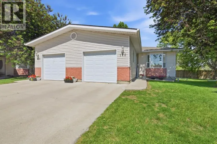 112 Dovista Court SE, Calgary