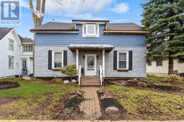 112 GODERICH STREET W, Huron East