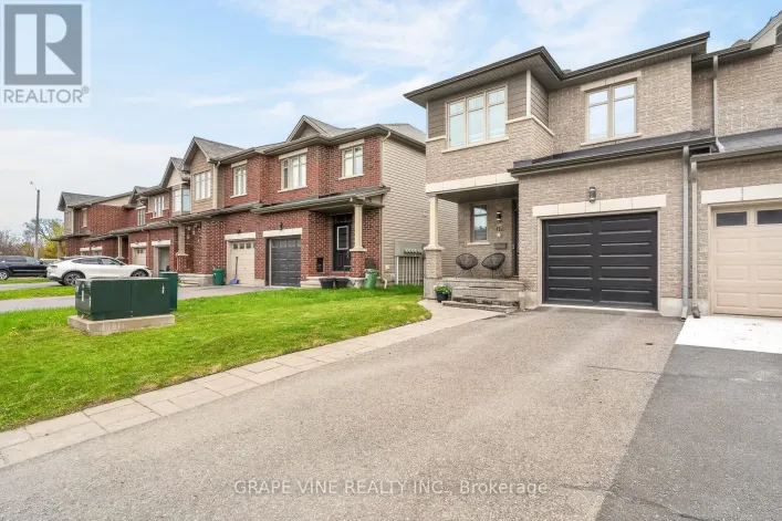 112 HAWKSHAW CRESCENT, Ottawa
