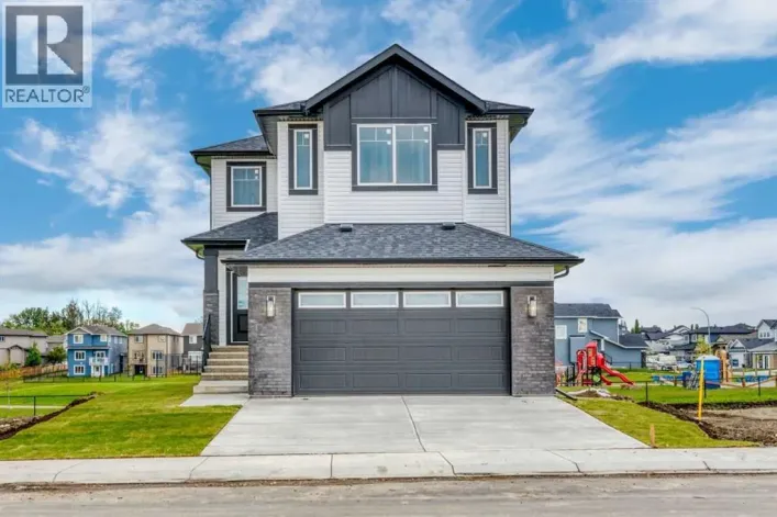 112 Lakewood Crescent, Strathmore