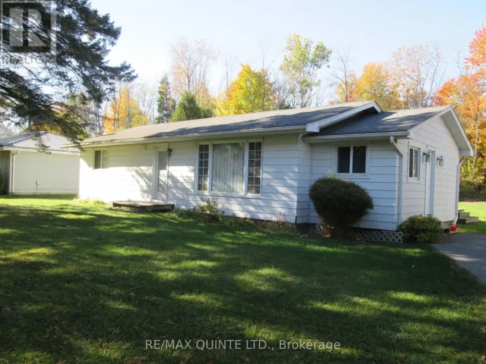 112 PARKVIEW ROAD, Prince Edward County