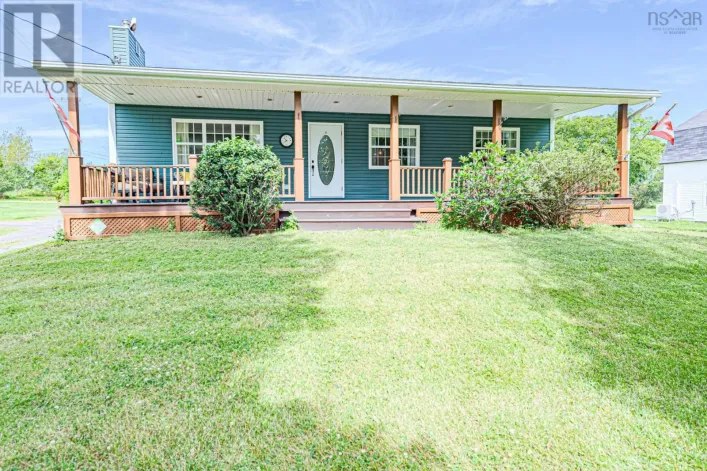112 Pleasant Street, Stellarton