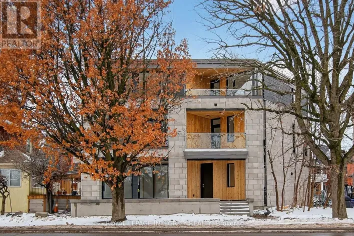 112 QUEEN ELIZABETH DRIVE, Ottawa