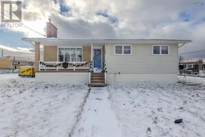 112 South Street, Glace Bay