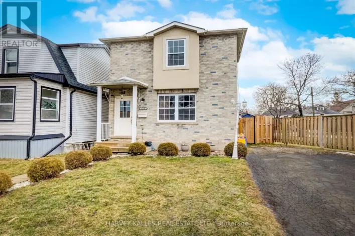 112 WEXFORD AVENUE N, Hamilton