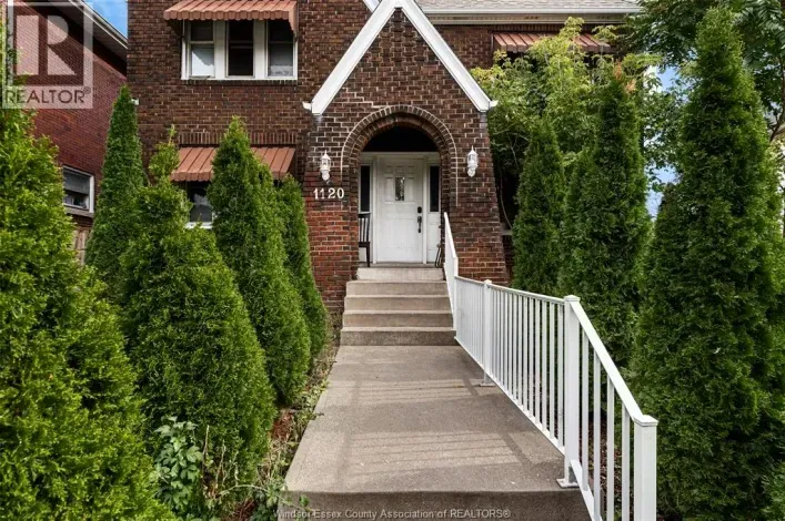 1120 DOUGALL AVENUE, Windsor